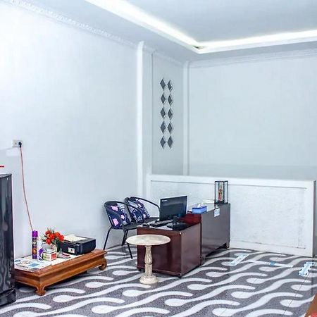 Samar Wulu Guest House Syariah Mitra Reddoorz Near Ketapang Ketapang  Екстериор снимка