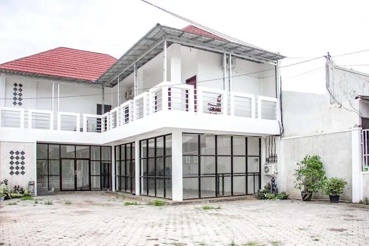 Samar Wulu Guest House Syariah Mitra Reddoorz Near Ketapang Ketapang  Екстериор снимка
