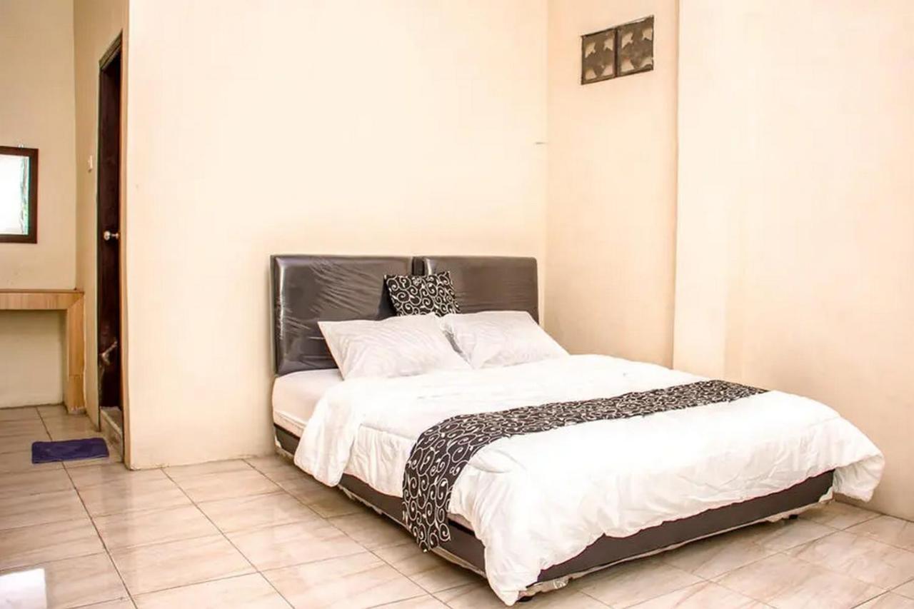 Samar Wulu Guest House Syariah Mitra Reddoorz Near Ketapang Ketapang  Екстериор снимка